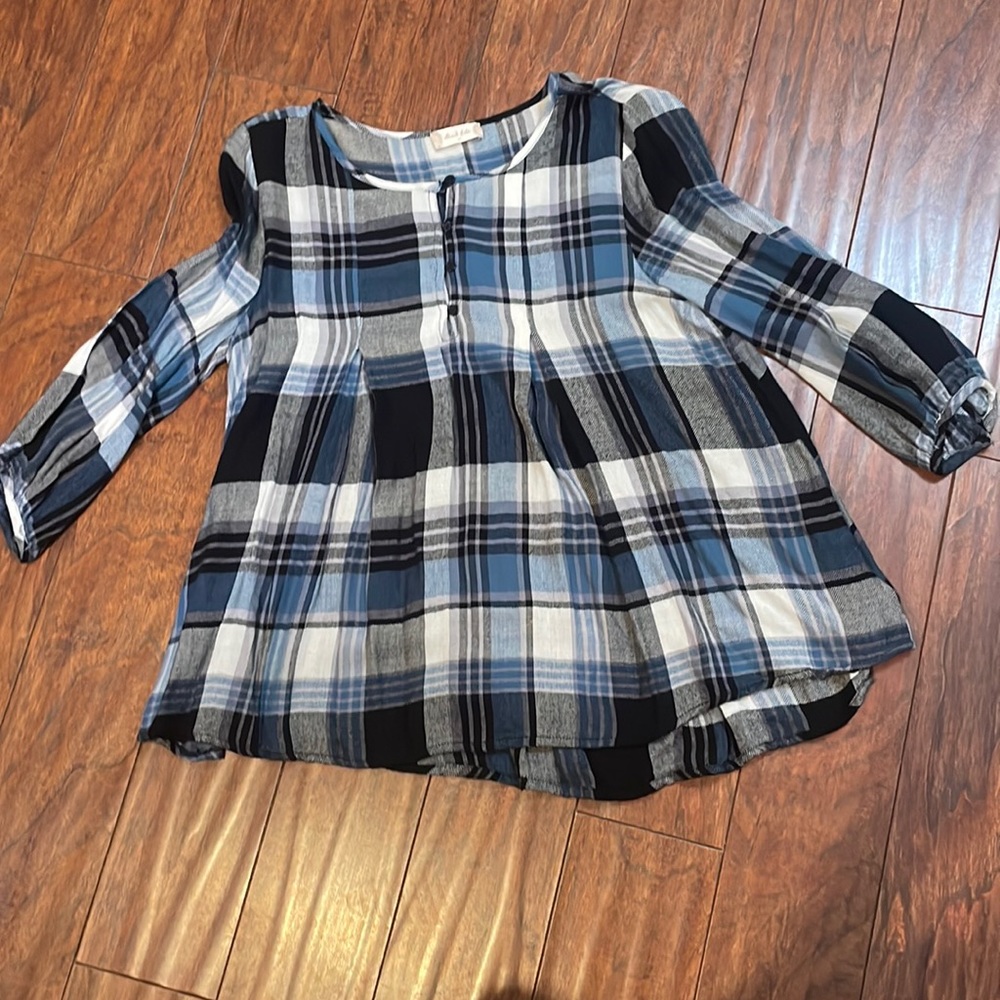 Woman’s blouse